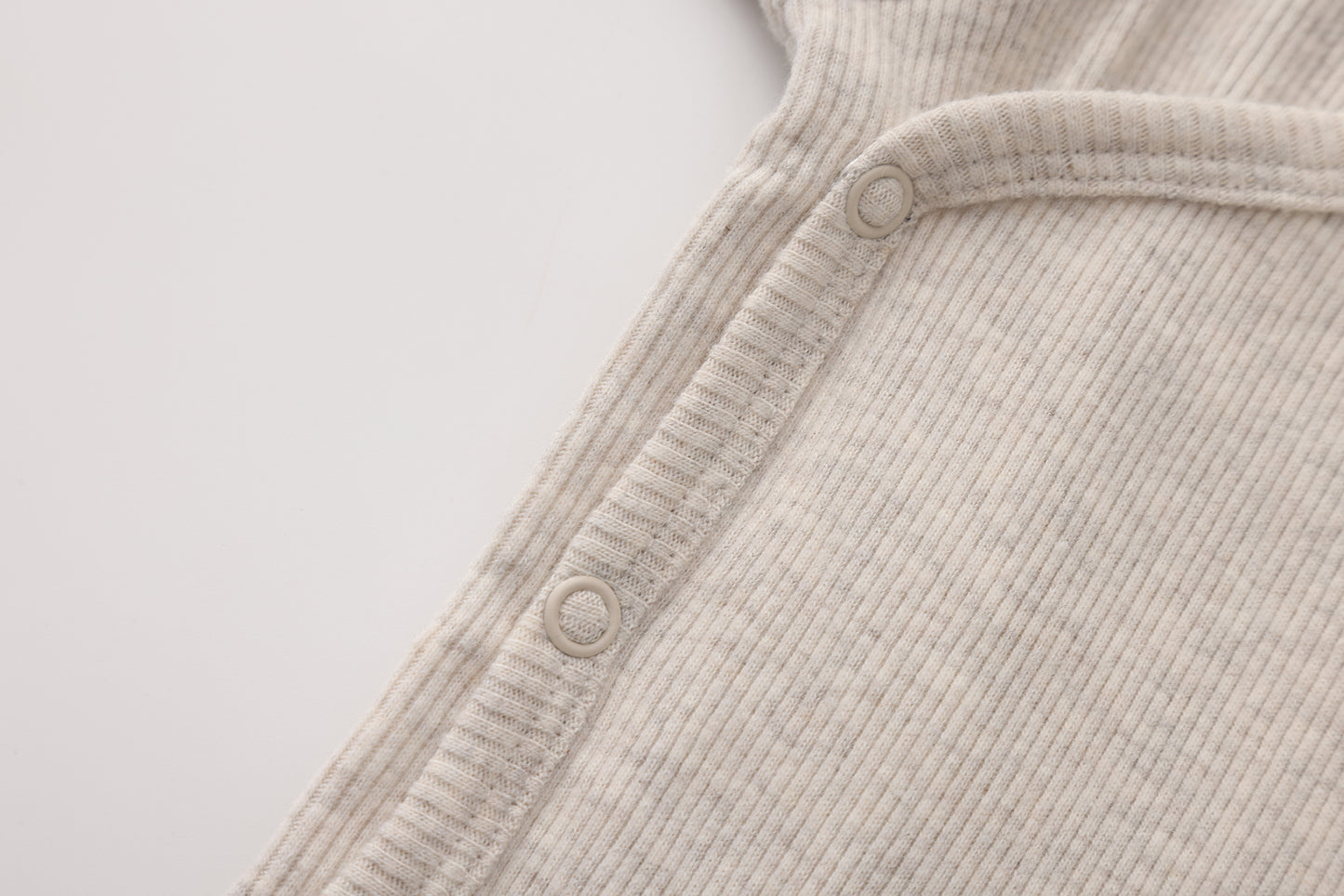 RIBBED LONG SLEEVE SHIRT