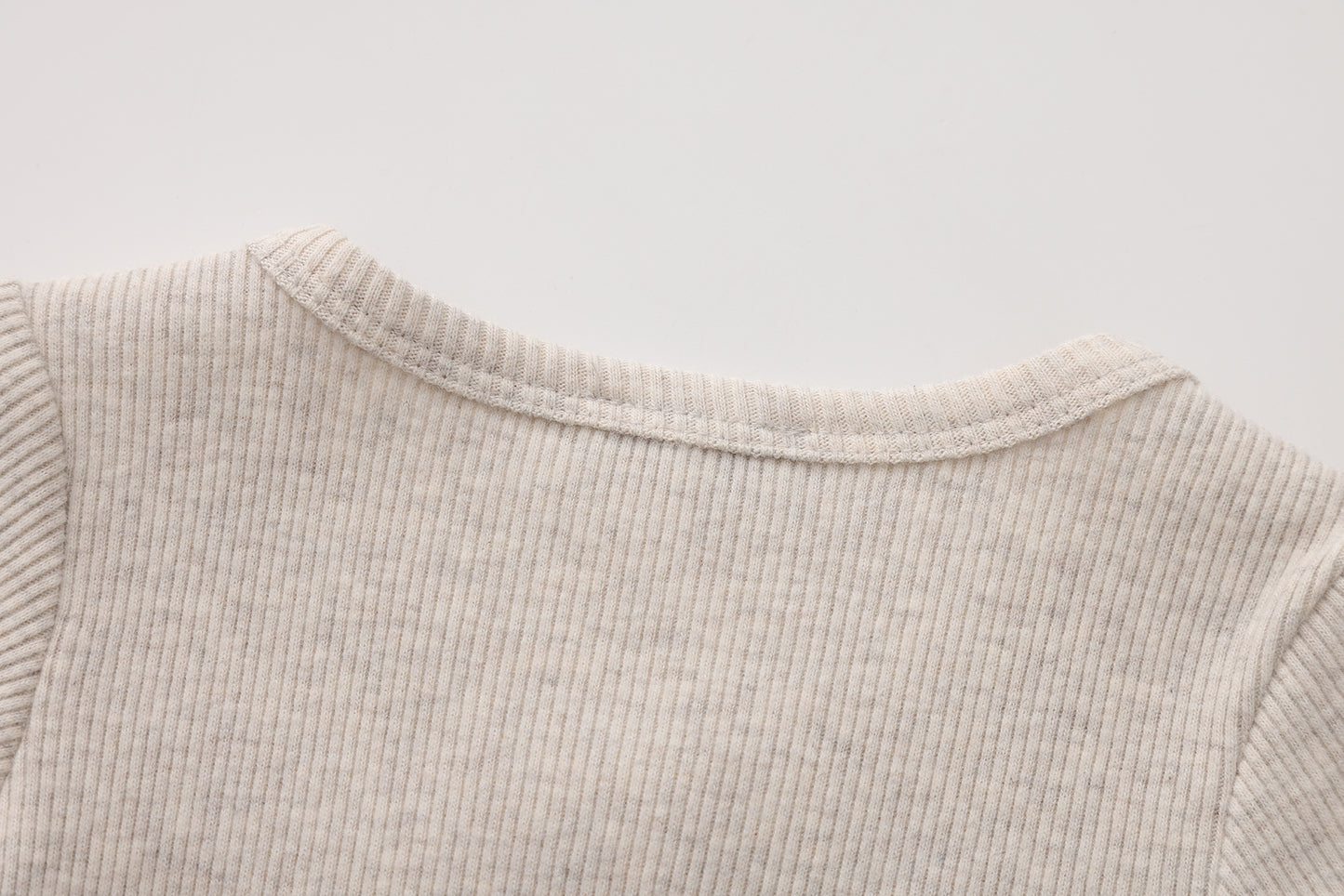 RIBBED SHORT SLEEVE BODYSUIT